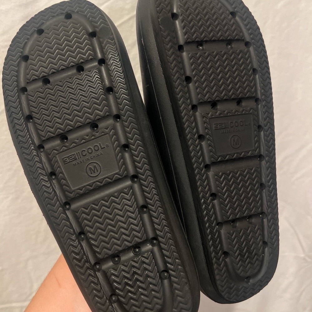 Cool Black Women's Slippers
